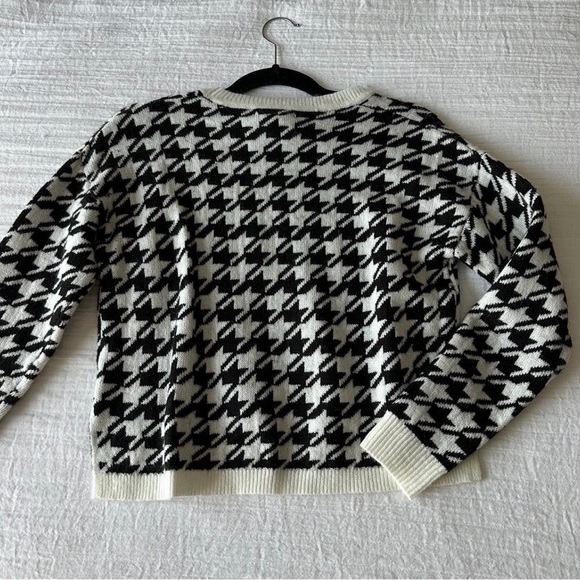 William Rast Hi-low black and white houndstooth sweater - Size XS - Picture 3 of 5